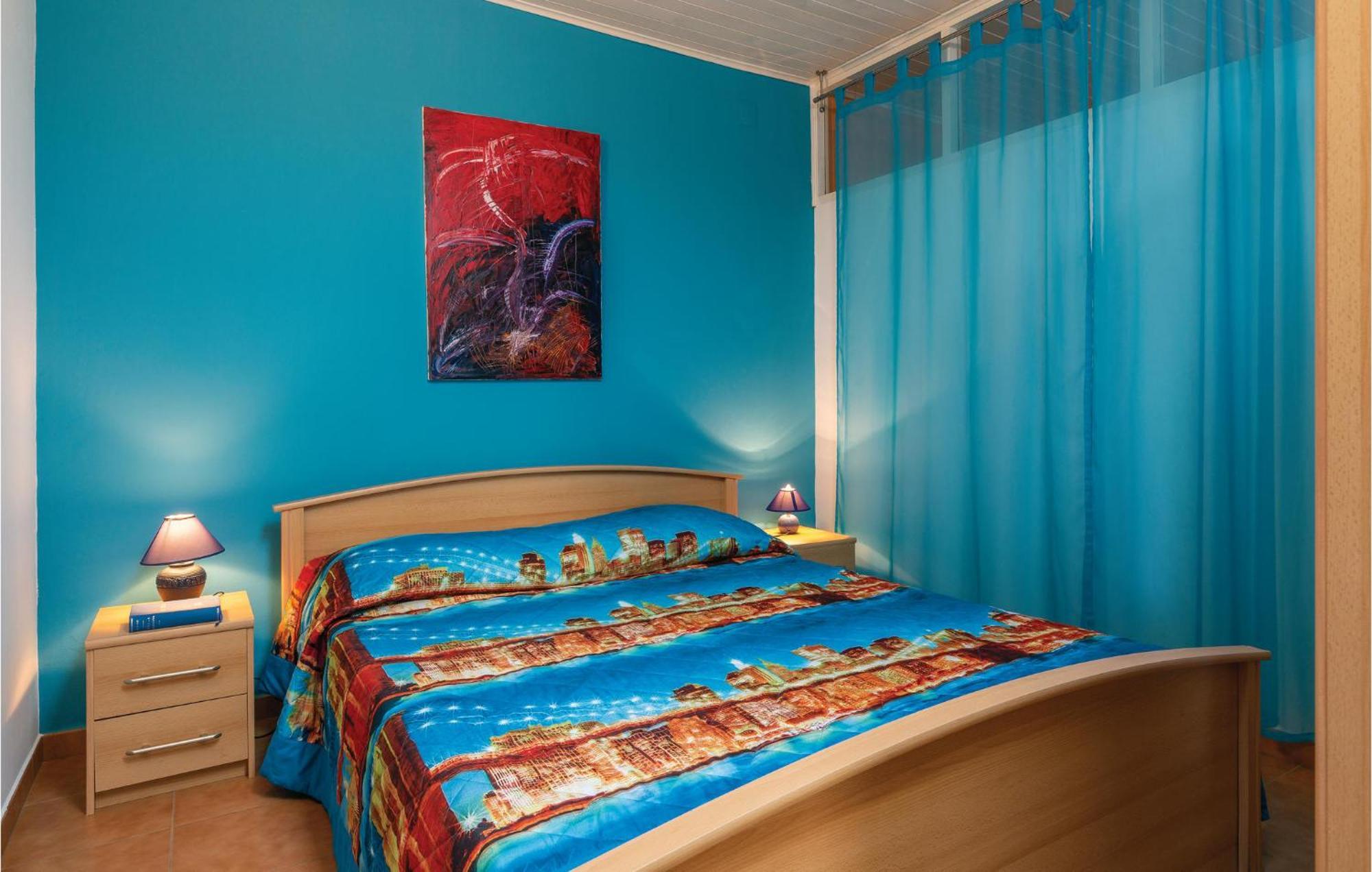 Cozy Apartment In Tar With House Sea View Tar-Vabriga Bagian luar foto
